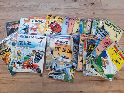 de nombreux livres pour enfants posés sur un plancher en bois