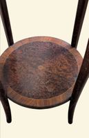 Table de milieu de section ronde marquetée à décor de loupe … (photo 3)