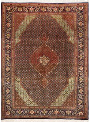 tapis persan antique à motif de médaillon sur fond rouge
