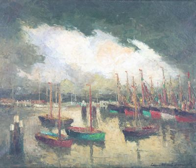 many boats that are sitting in the water