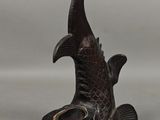 paire de figurines asiatiques en bois sculpté représentant des poissons