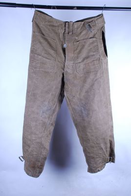 Un sur pantalon de tankiste français