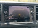 a picture of a car ' s rear view camera in the dash