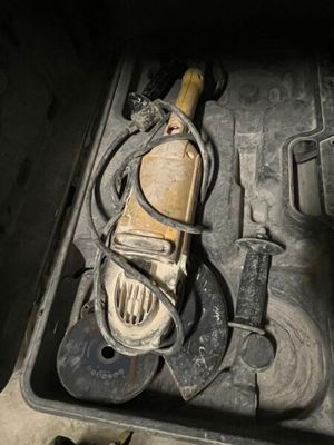 1 disqueuse - deux éclairages de chantier - VENDU SUR DESIGN…