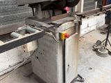 une image d'une machine servant à fabriquer du pain