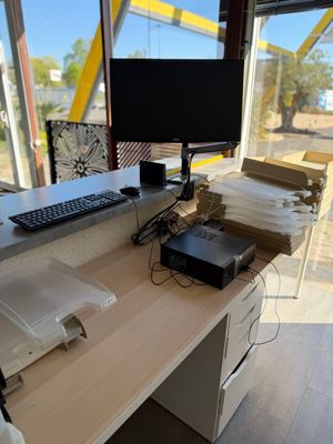 Petit ensemble d'accessoires de bureau Mise à prix : 20€