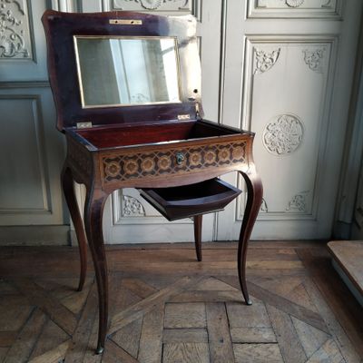 Table à ouvrage signée par Louis GRADÉ, vers 1860 - Photo 1