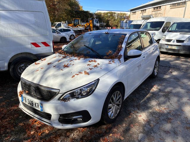 Véhicule utilitaire Peugeot 308, immatriculé FB-349-KR, 1ère mise...