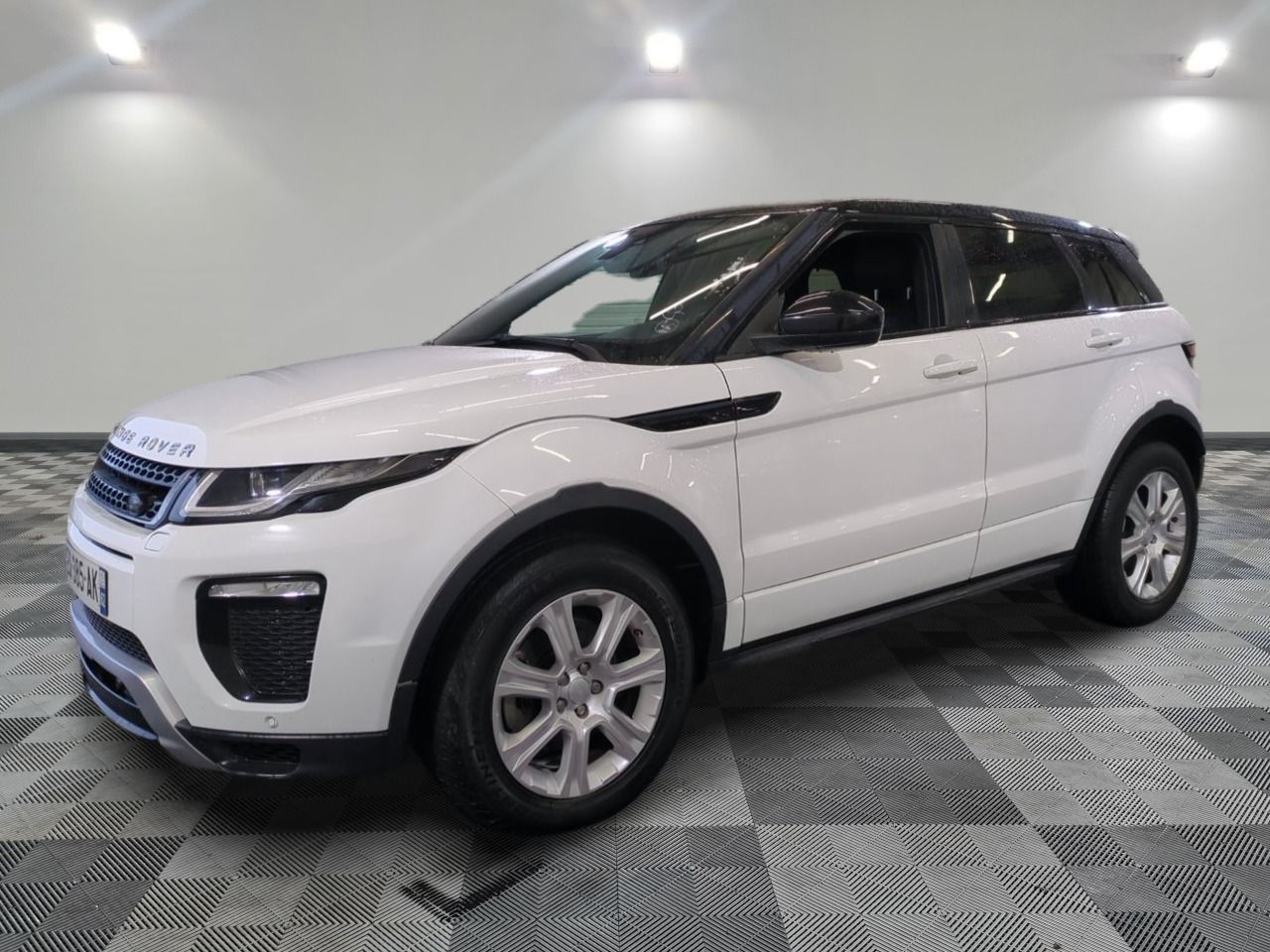 LAND ROVER - RANGE ROVER EVOQUE MARK IV TD4 150 BVA SE DYNAM…