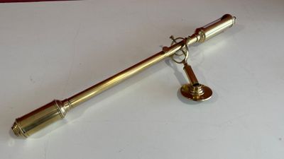 Baromètre de bateau en laiton sur potence oscillante (hauteu…