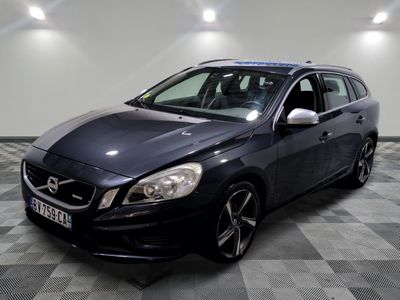 VOLVO - V60 DRIVE 115 CH STOP START R-DESIGN - GO - Mise en …