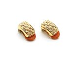 paire de boucles d'oreilles à clip dorées ornées de pierres rouges