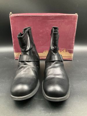 BASE LONDON, Metal, cuir, pointure 40, noir.