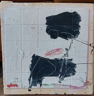une photo d'une peinture représentant une vache sur un carreau