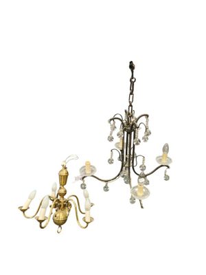 Lustre de style Hollandais en laiton éclairant à 5 lumières.