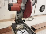 l'image d'une machine posée sur une table