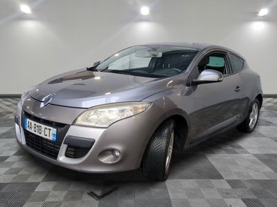 RENAULT - MÉGANE III COUPÉ DCI 105 ECO2 - GO - Mise en servi…