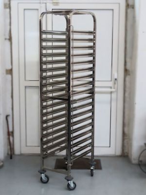 an image of a metal pan rack in a room