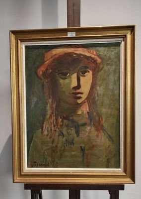 tableau représentant une femme coiffée d'un chapeau rouge, posé sur un chevalet
