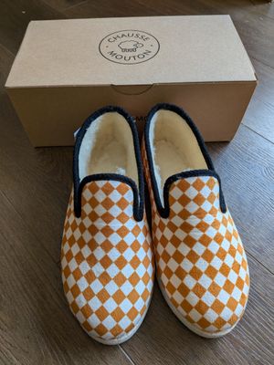 Paire de charentaises de marque CHAUSSE MOUTON