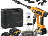 une image représentant un ensemble d'outils comprenant une perceuse sans fil, un tuyau d'arrosage et d'autres accessoires