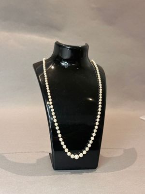 Collier de perles de culture en chute, fermoir tonneau en or…