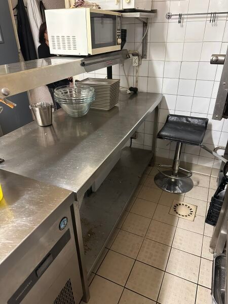 1 table inox 1 radian