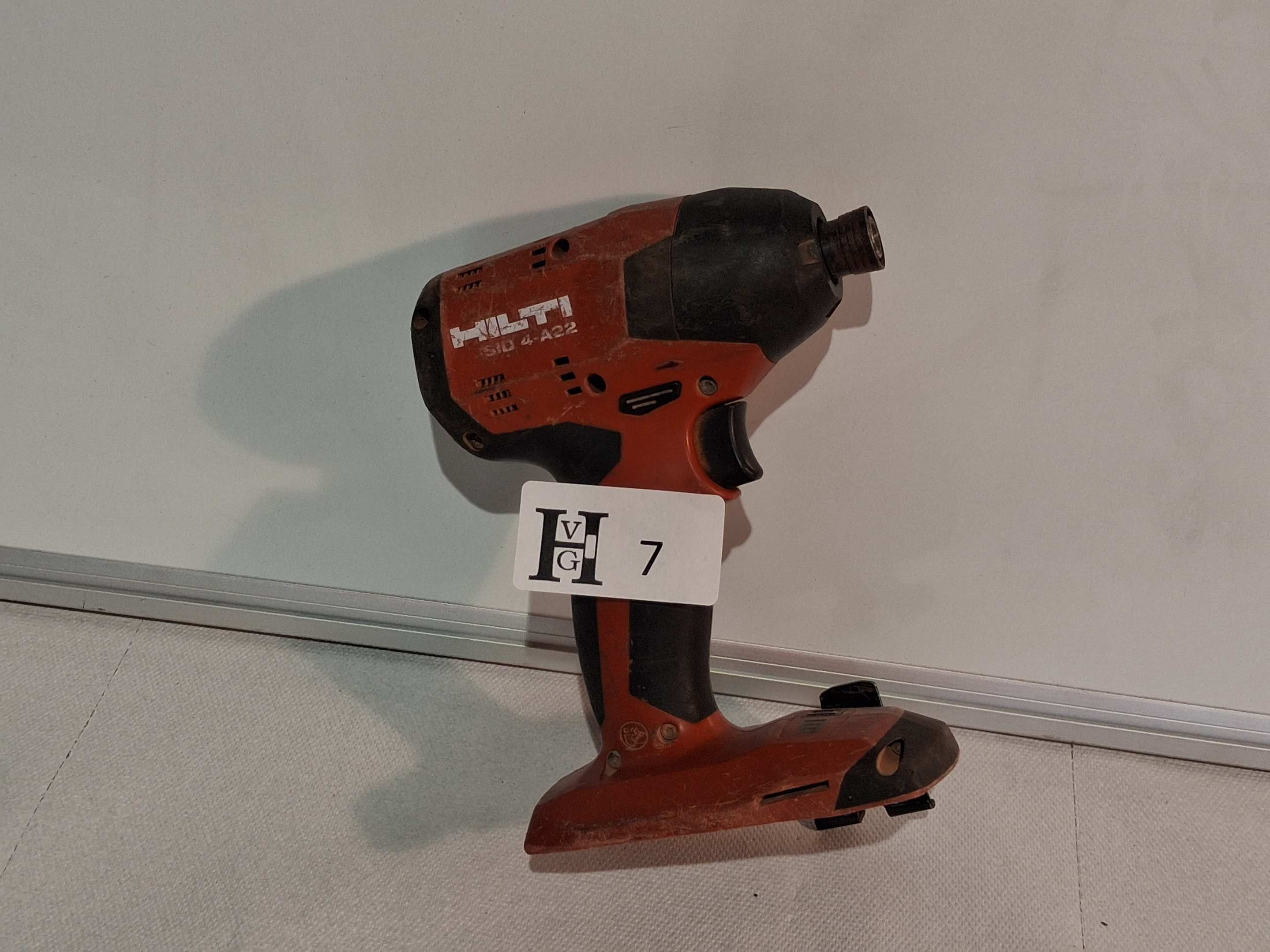 Visseuse à percussion HILTI SID-4-A22 sans chargeur ni batte…