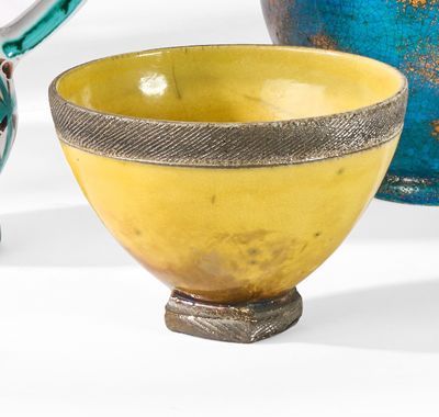Travail Moderne dans l'esprit de Lucie RIE (1902-1995)