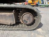 a close up view of the front end of a bulldozer