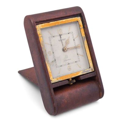 JAEGER LECOULTRE pour HERMES Réveil en métal doré, enchâssé …