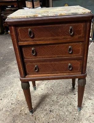 commode ancienne en bois avec dessus en marbre