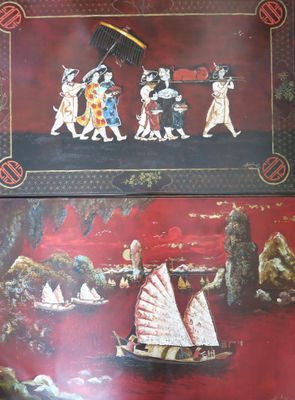 une image d'un tableau sur le mur d'une pièce