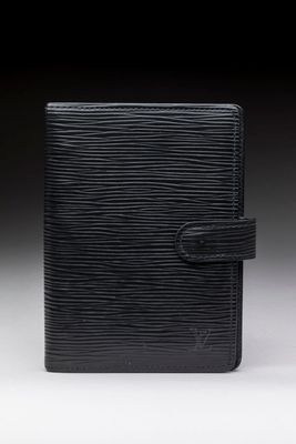 louis vuitton black epi leather passport case