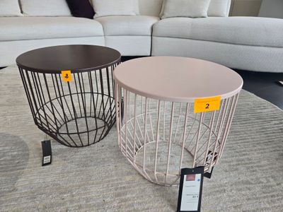 2 Tabourets "Wire" Prix de vente TTC unitaire : 179€ Mise à …