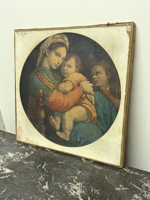 une peinture ancienne représentant une femme tenant un enfant dans ses bras