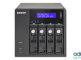 Le QNAP est un système de stockage compact permettant de stocker et de conserver des données