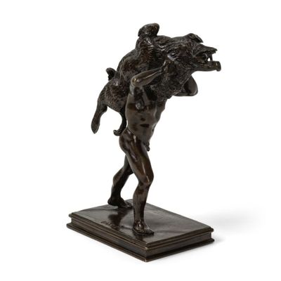 statue en bronze représentant un homme portant un enfant sur le dos
