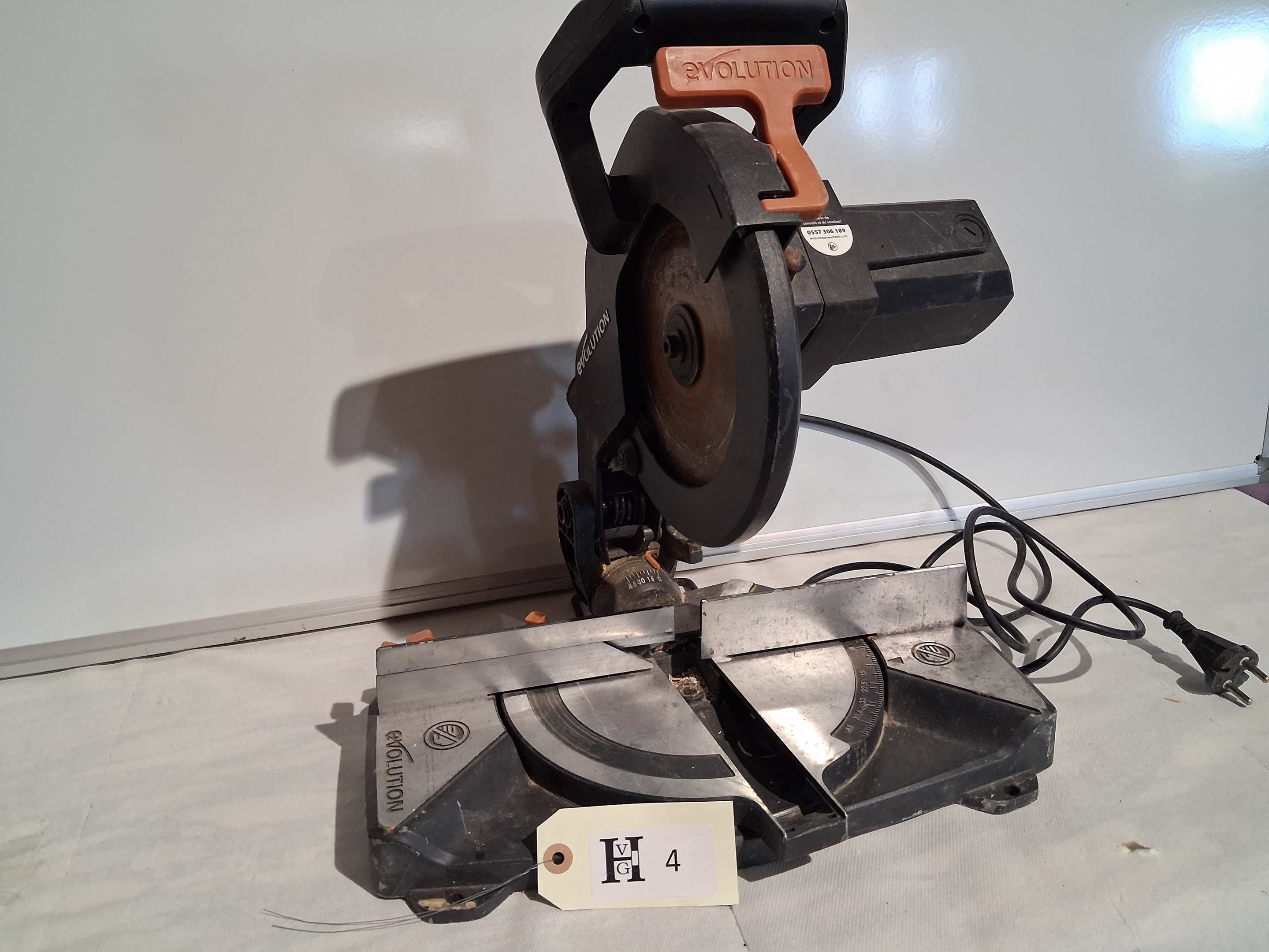 Scie à onglet EVOLUTION R210 - Matériel non testé vendu en l…