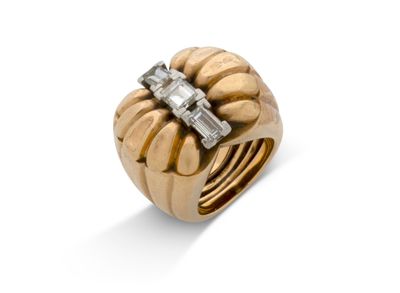 Bague “Boule” Diamants taille émeraude