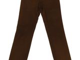Les leggings pour enfants sont de couleur marron.