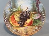 une photo d'une assiette garnie de fruits