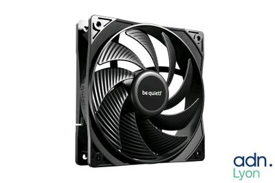 une photo d'un ventilateur d'ordinateur portant le logo d'une entreprise