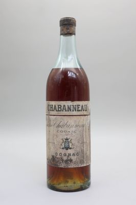 une bouteille de whisky Chabanneau sur fond blanc
