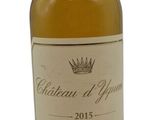 la bouteille de vin est vide et prête à être remplie