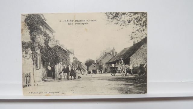 St-Dizier-Leyrenne : Rue principale (Malivert 19). TBE. Carte rar...