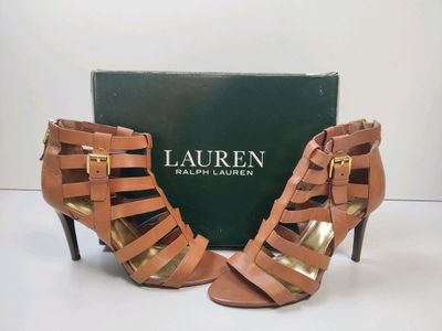 Paire de sandales RALPH LAUREN "Mya" en cuir camel, fermetur…
