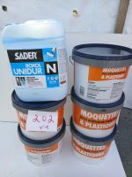 Lot comprenant 5 seaux de colle acrylique pour sols, moquett…