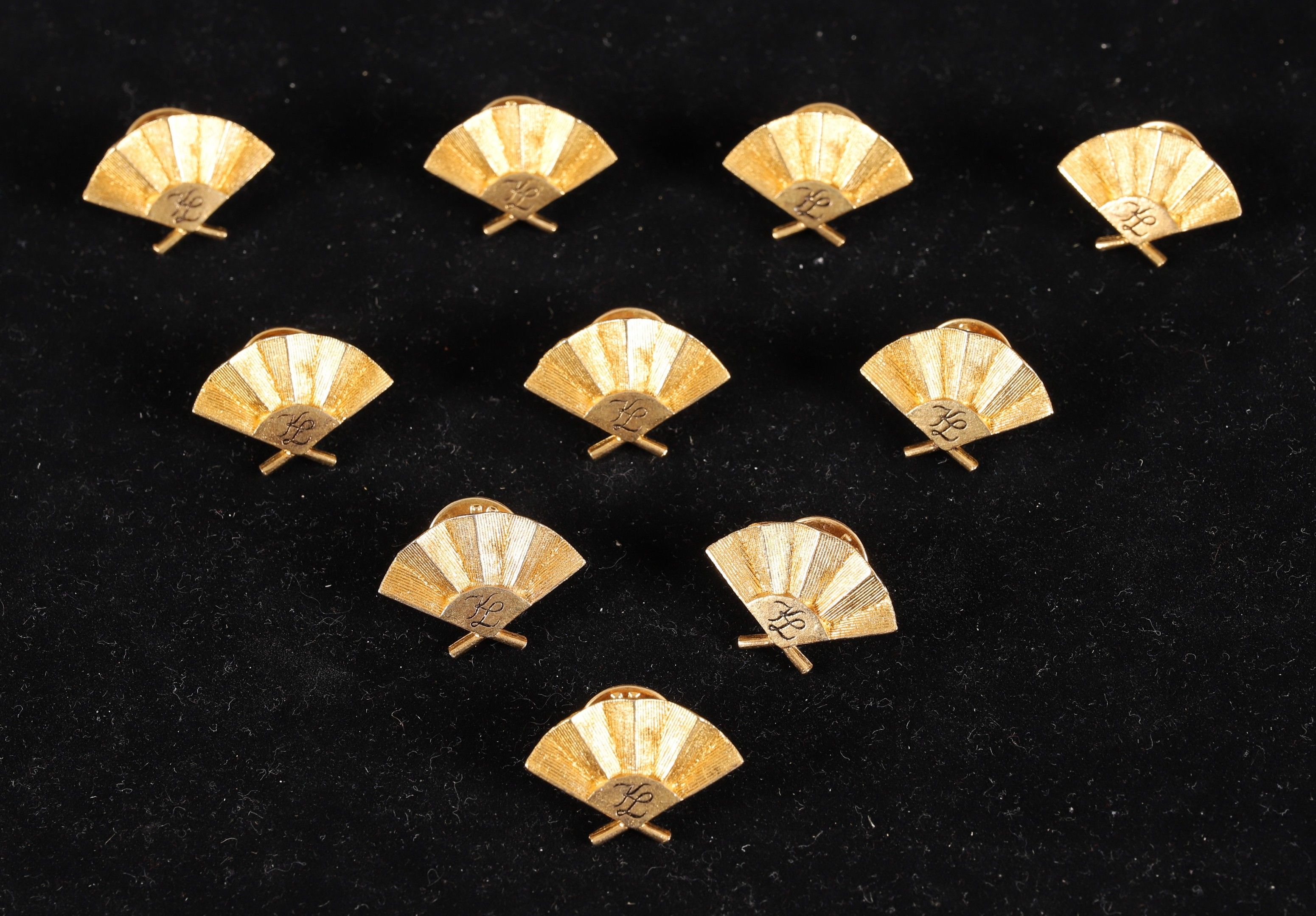 Objets d'art & Curiosités