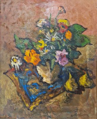 une peinture à l'huile représentant un vase de fleurs et de fruits sur une table